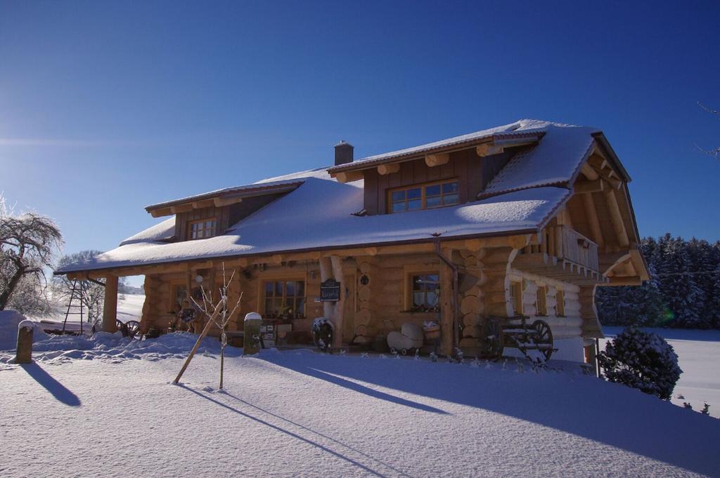 Ferienwohnung Holzhaus Lugerhof Roding Exterior foto